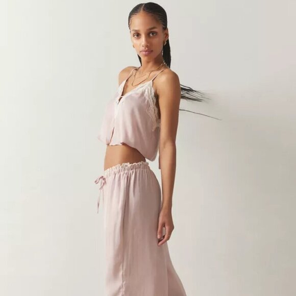 NWT UO Out From Under Juliette Lacy Pink Satin Cami - Picture 3 of 7